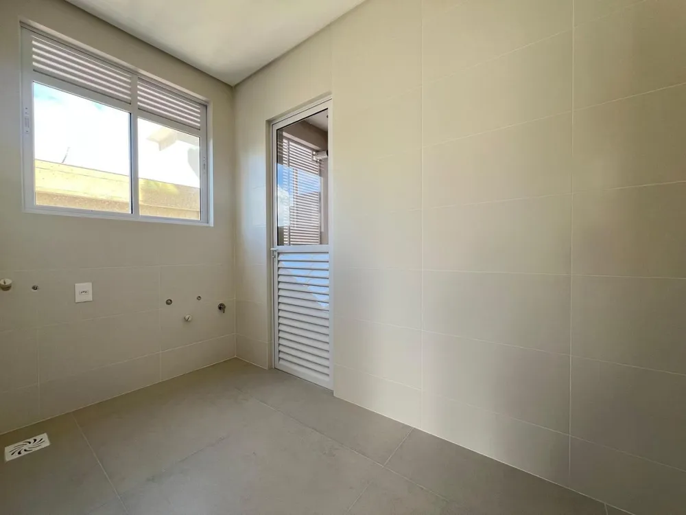 Apartamento, 3 quartos, 160 m² - Foto 2