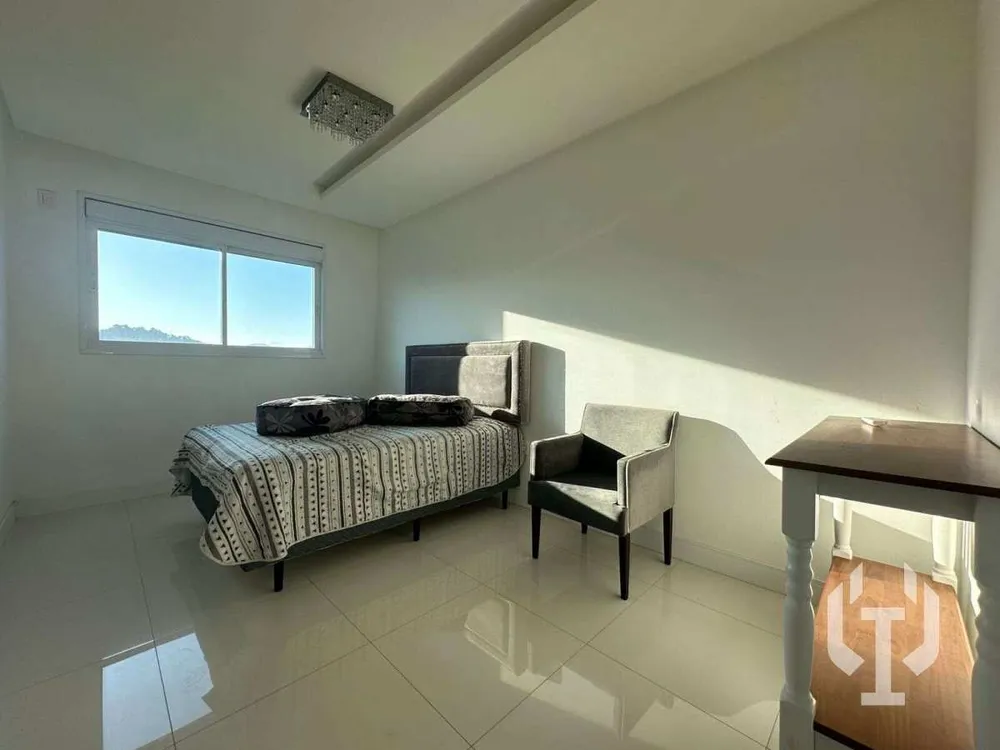Apartamento, 4 quartos, 197 m² - Foto 4