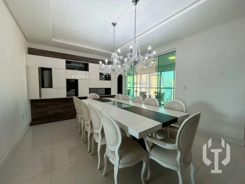 Apartamento, 4 quartos, 197 m² - Foto 2