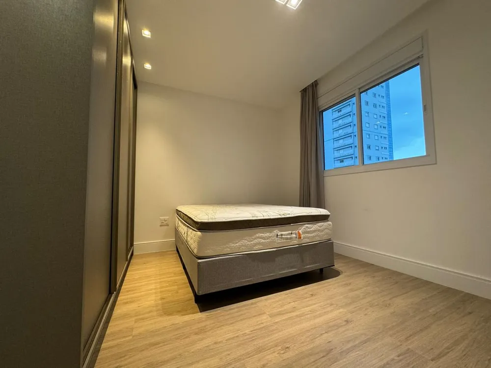 Apartamento, 3 quartos, 140 m² - Foto 3