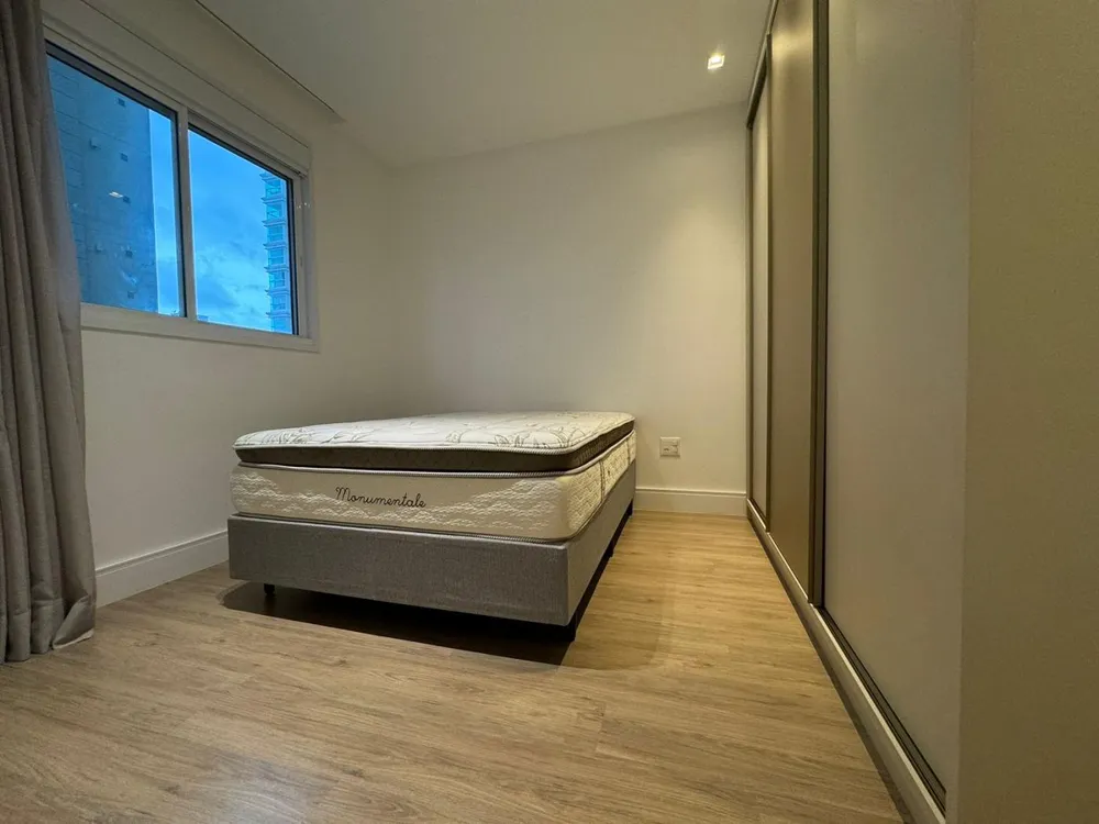 Apartamento, 3 quartos, 140 m² - Foto 4