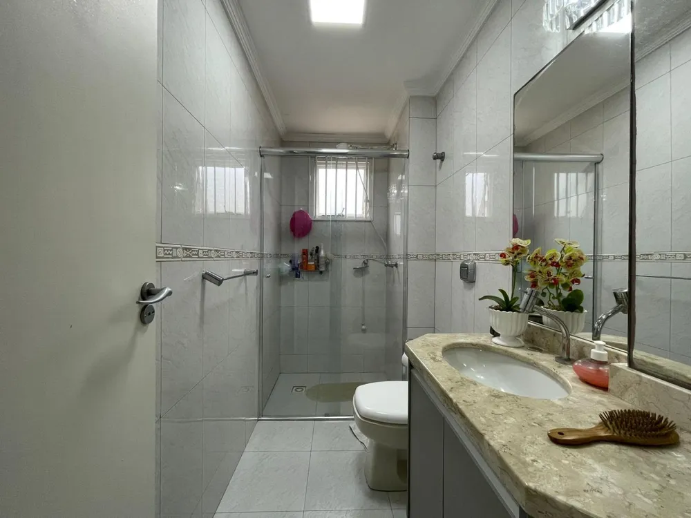 Apartamento, 3 quartos, 196 m² - Foto 3