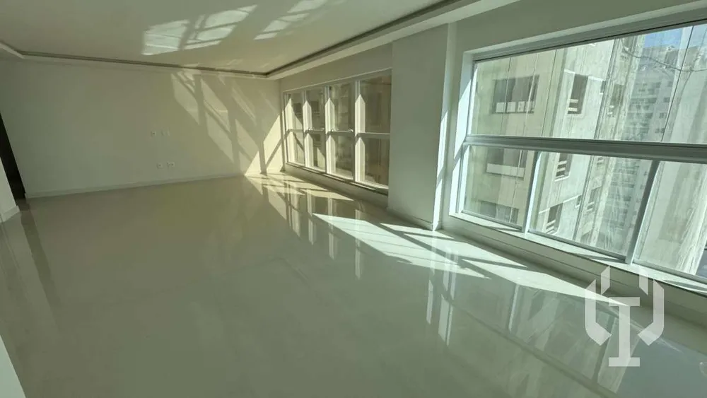 Apartamento, 4 quartos, 180 m² - Foto 1