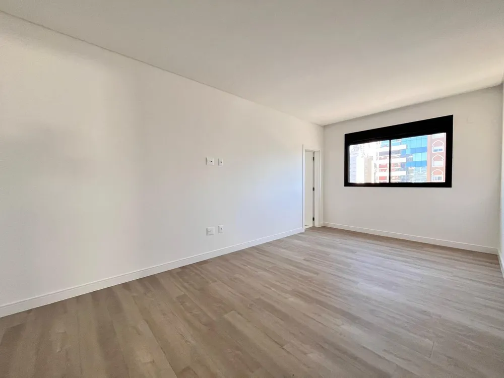 Apartamento, 3 quartos, 153 m² - Foto 2