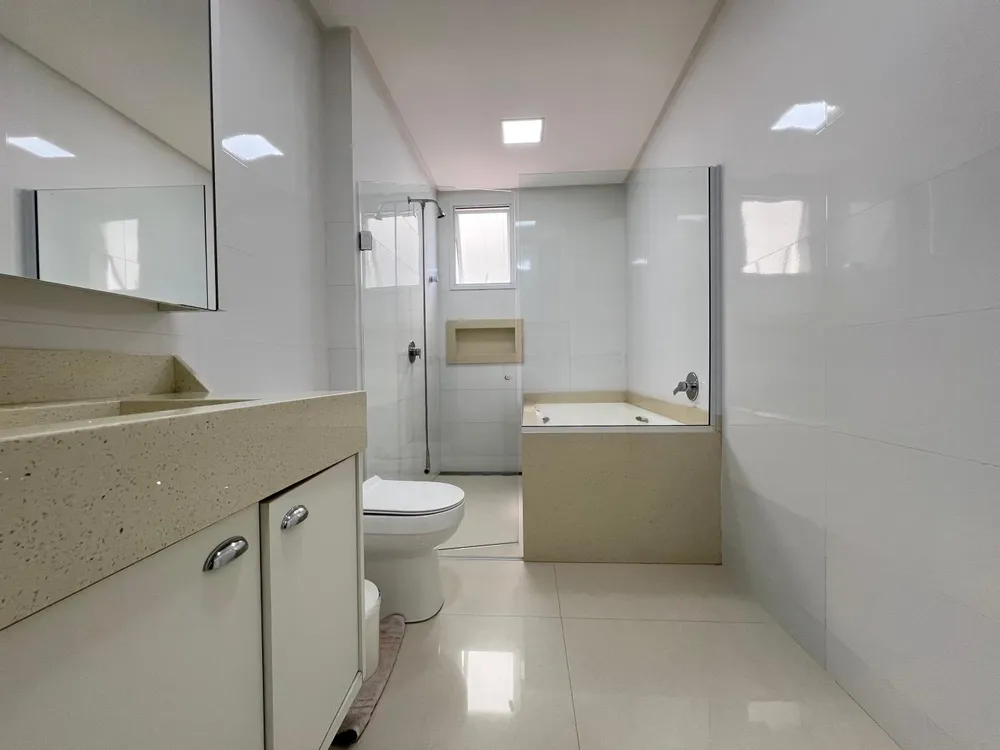 Casa, 3 quartos, 245 m² - Foto 7