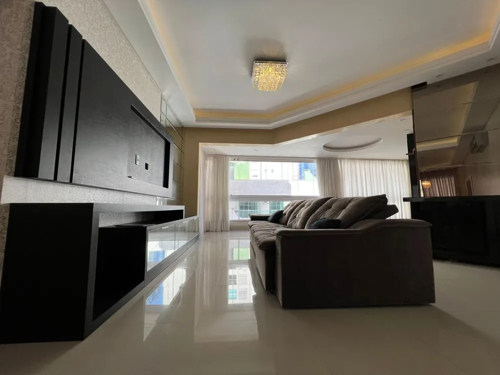 Casa, 3 quartos, 178 m² - Foto 2