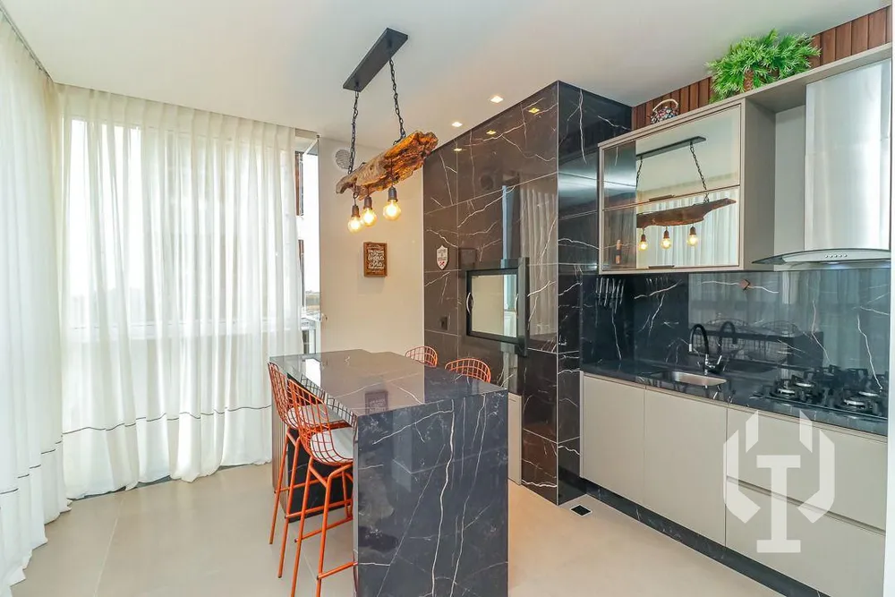 Apartamento, 3 quartos, 144 m² - Foto 1