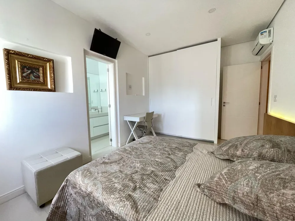 Apartamento, 4 quartos, 193 m² - Foto 2