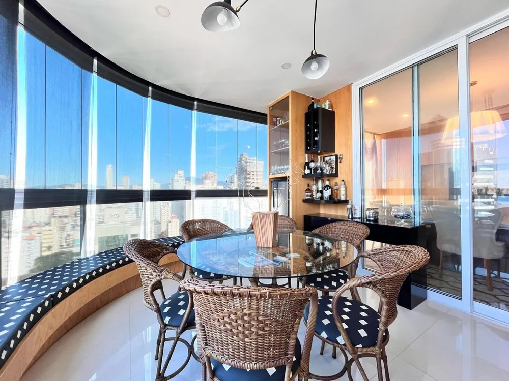 Apartamento, 4 quartos, 193 m² - Foto 3