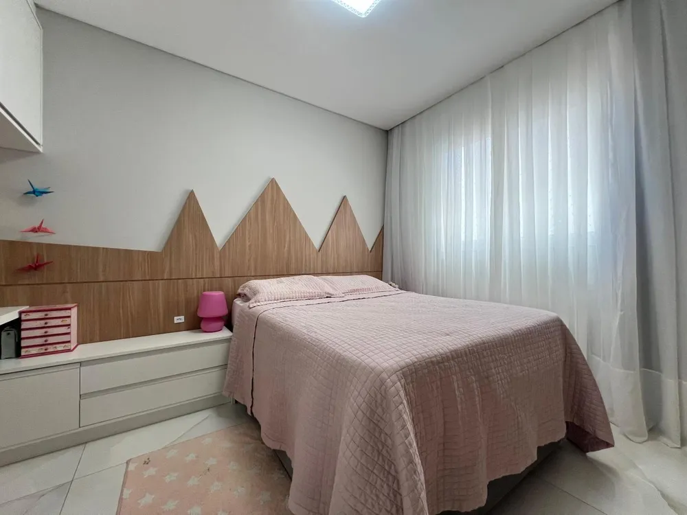 Casa, 4 quartos, 182 m² - Foto 3