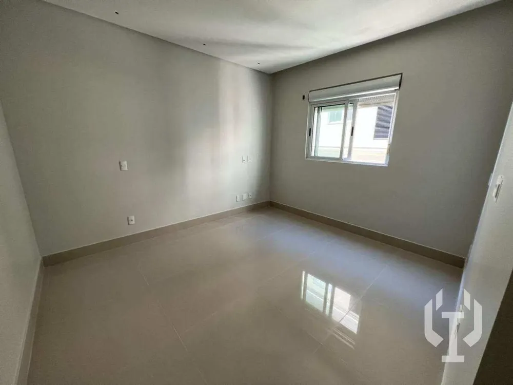 Apartamento, 4 quartos, 240 m² - Foto 2