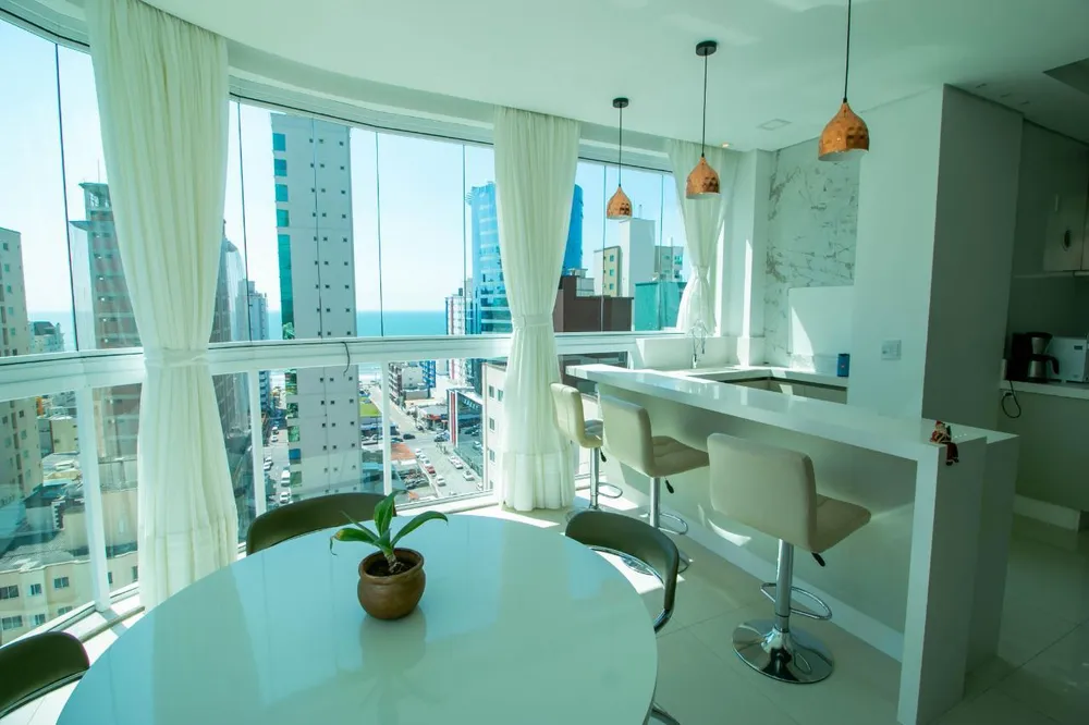 Apartamento, 4 quartos, 193 m² - Foto 2