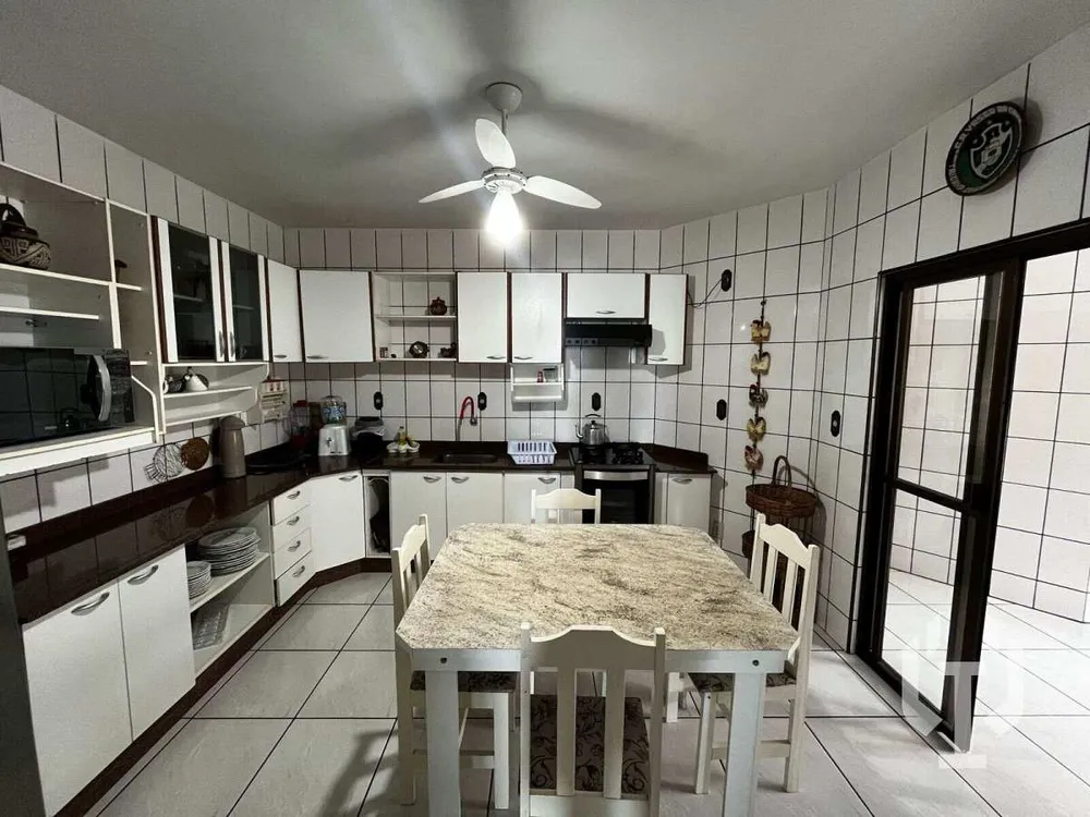 Cobertura, 4 quartos, 250 m² - Foto 2