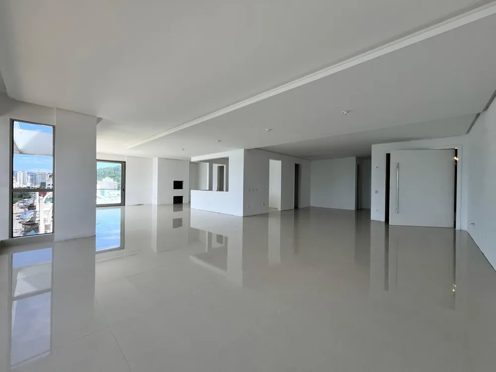 Casa, 6 quartos, 440 m² - Foto 2