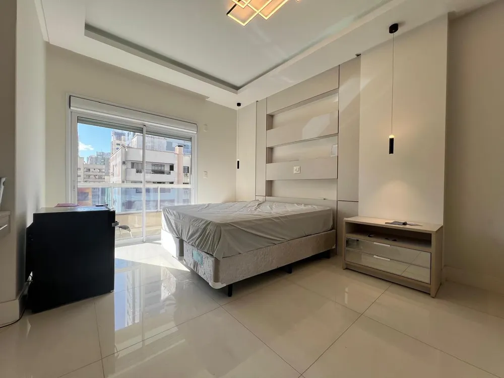 Casa, 4 quartos, 270 m² - Foto 7