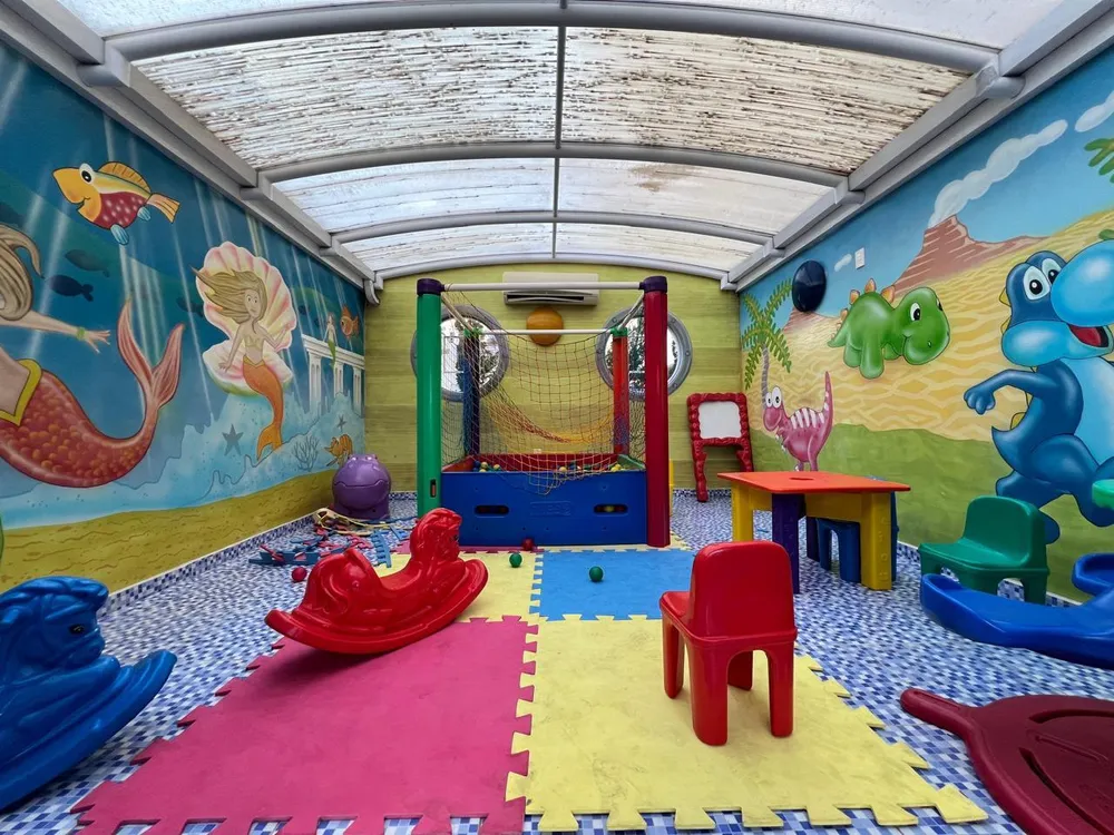 Casa, 4 quartos, 270 m² - Foto 3