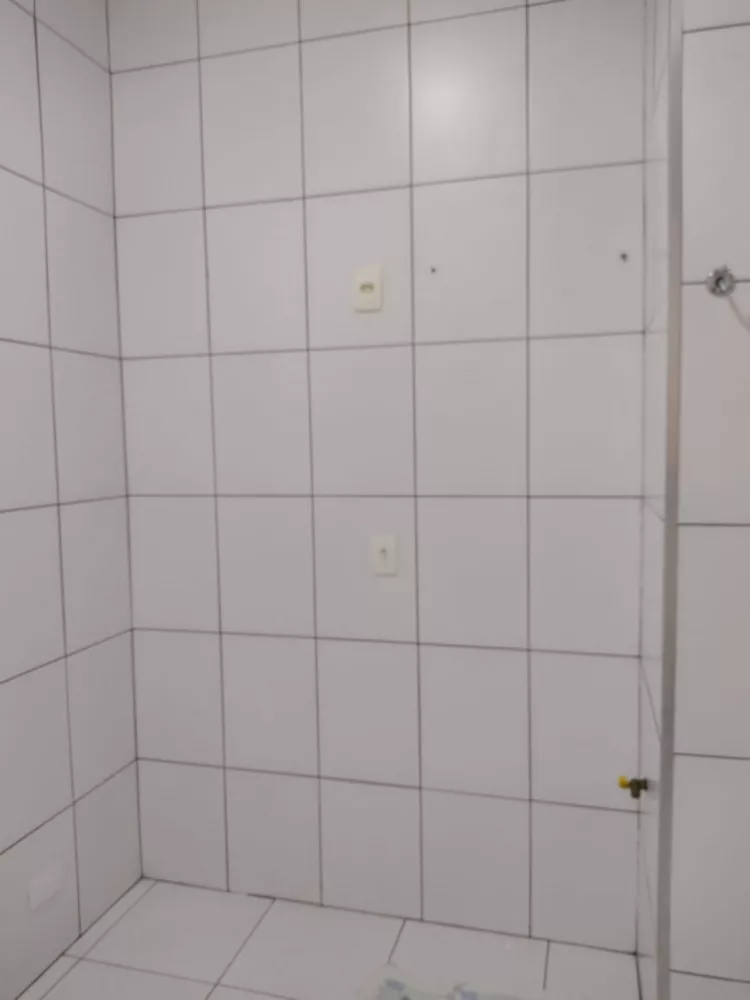 Apartamento à venda com 3 quartos, 87m² - Foto 2