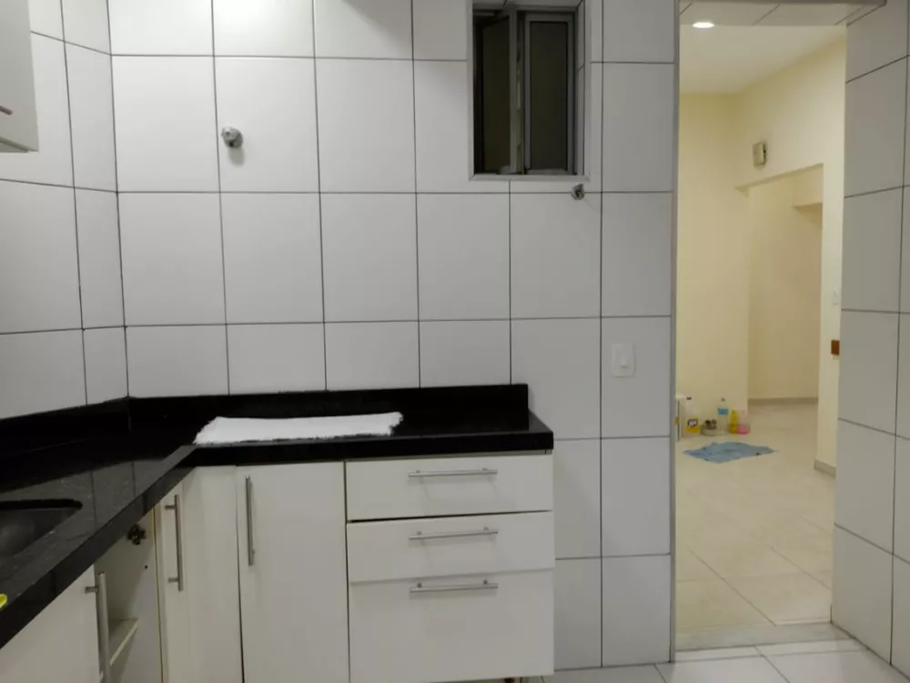 Apartamento à venda com 3 quartos, 87m² - Foto 4