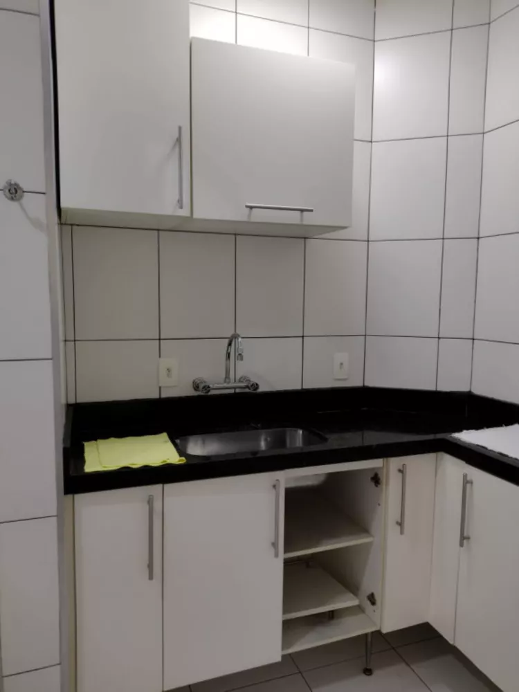 Apartamento à venda com 3 quartos, 87m² - Foto 3