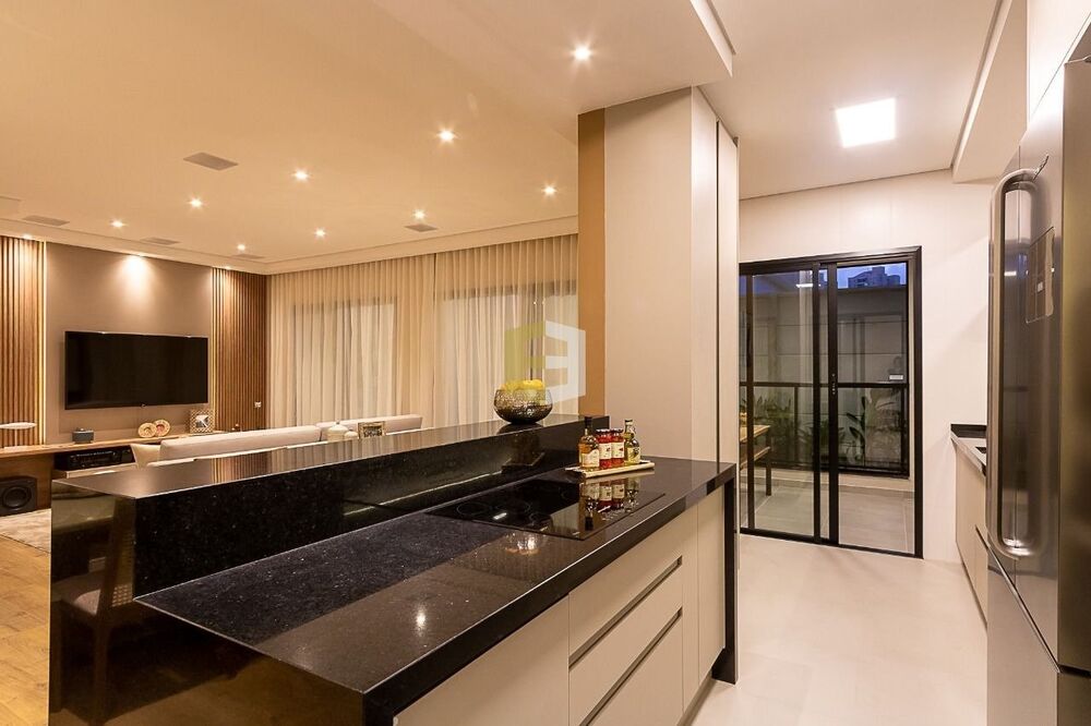 Apartamento, 4 quartos, 141 m² - Foto 1