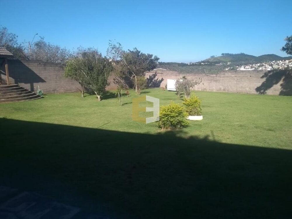 Casa, 2 quartos, 180 m² - Foto 1