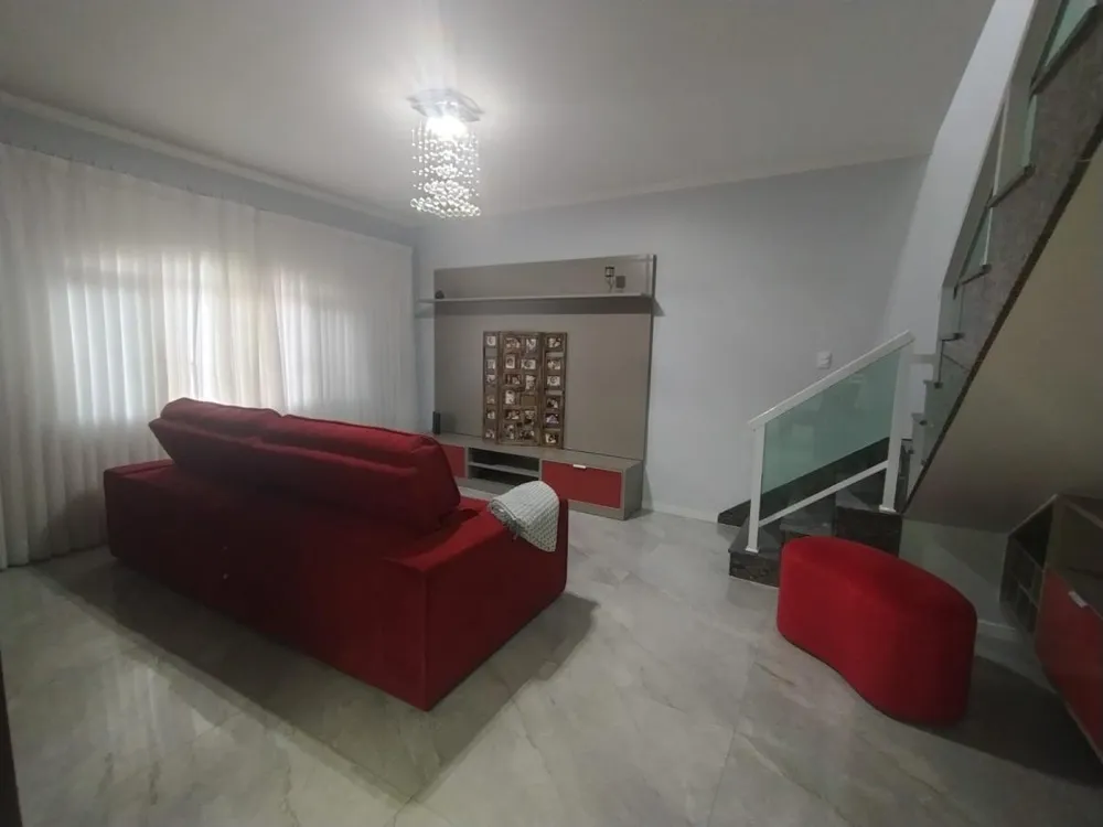Casa, 3 quartos, 220 m² - Foto 3
