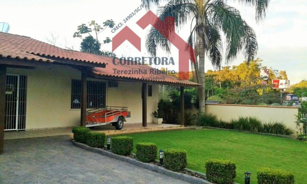 Casa à venda com 2 quartos, 525m² - Foto 1