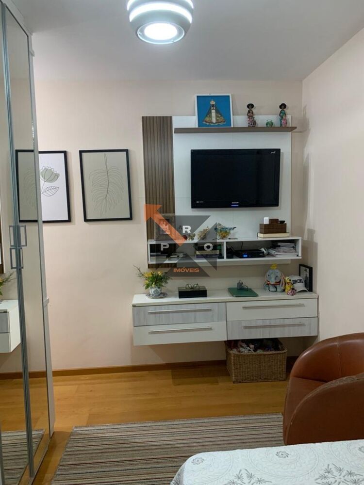 Apartamento à venda com 2 quartos, 77m² - Foto 10