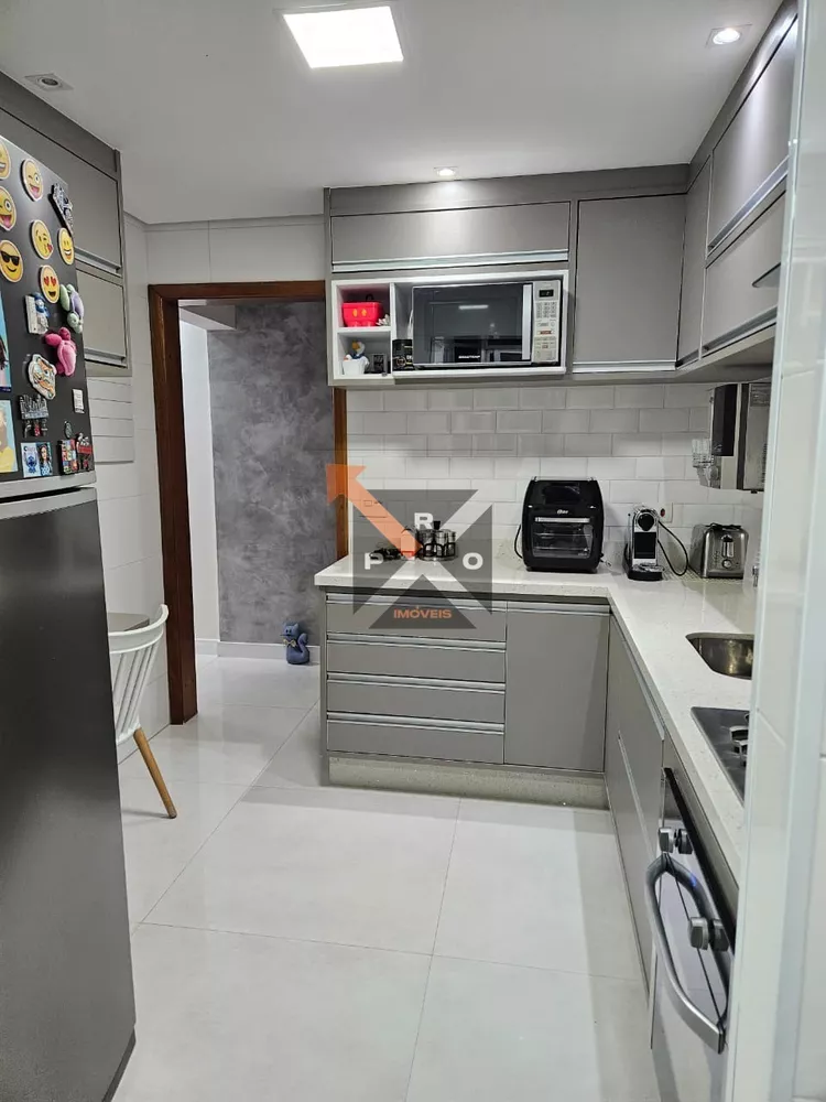 Apartamento à venda com 2 quartos, 70m² - Foto 6