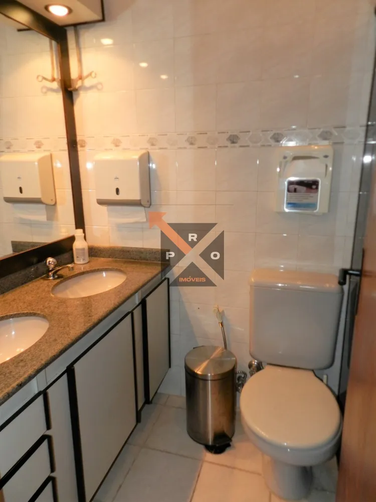 Casa, 3 quartos, 240 m² - Foto 11