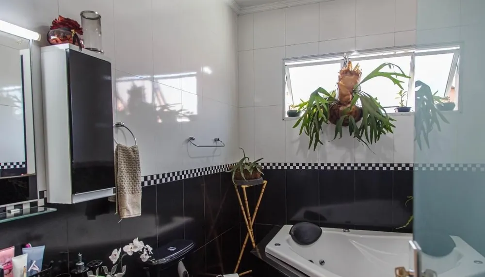 Casa, 4 quartos, 300 m² - Foto 1