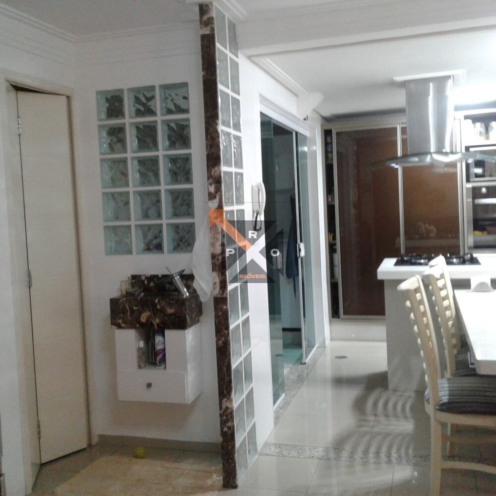Casa à venda com 3 quartos, 188m² - Foto 3