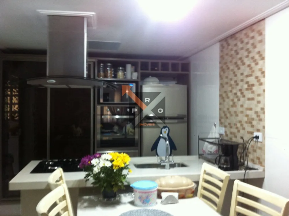 Casa, 3 quartos, 188 m² - Foto 2