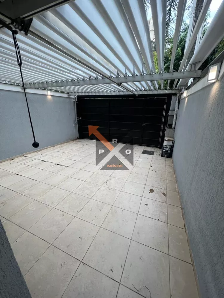 Casa à venda com 3 quartos, 200m² - Foto 3