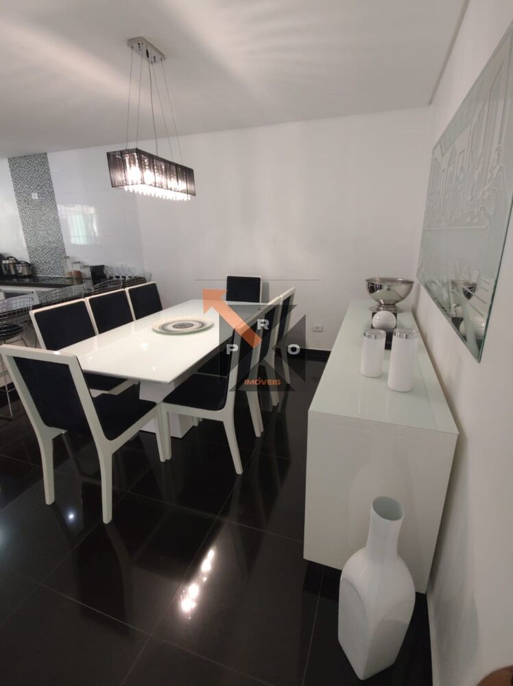 Casa, 3 quartos, 200 m² - Foto 1