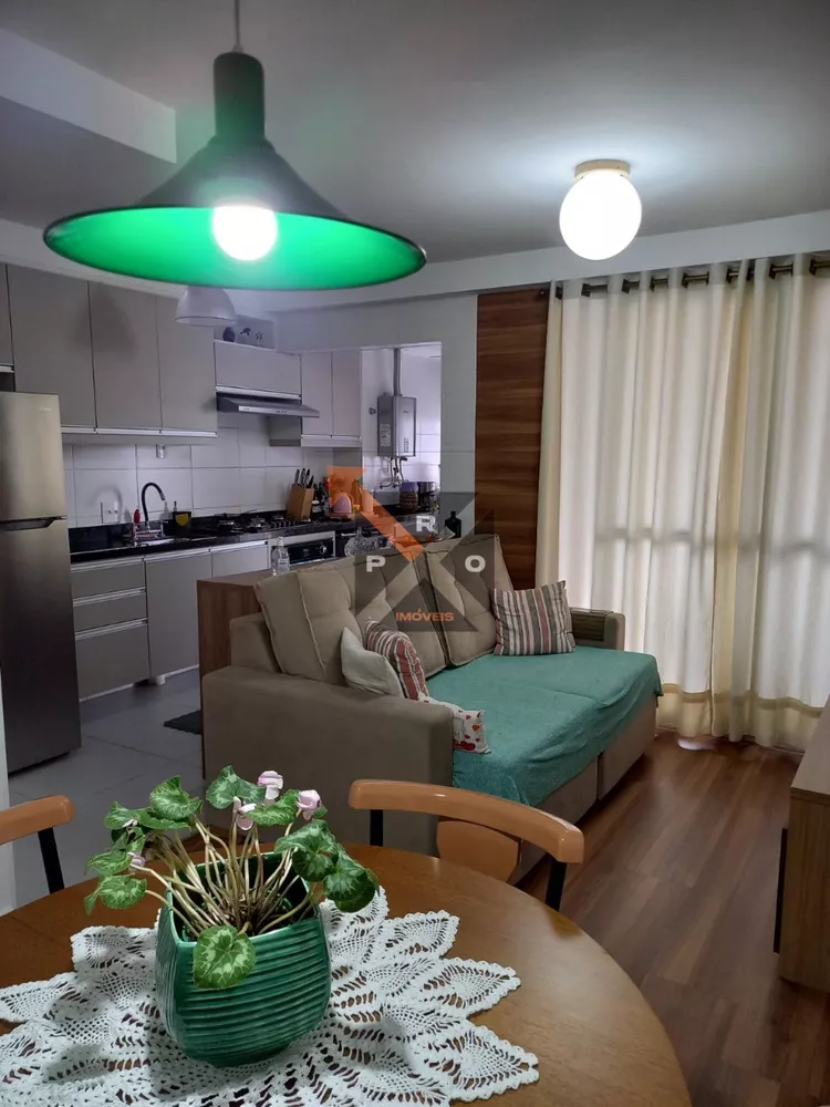 Apartamento à venda com 2 quartos, 60m² - Foto 3