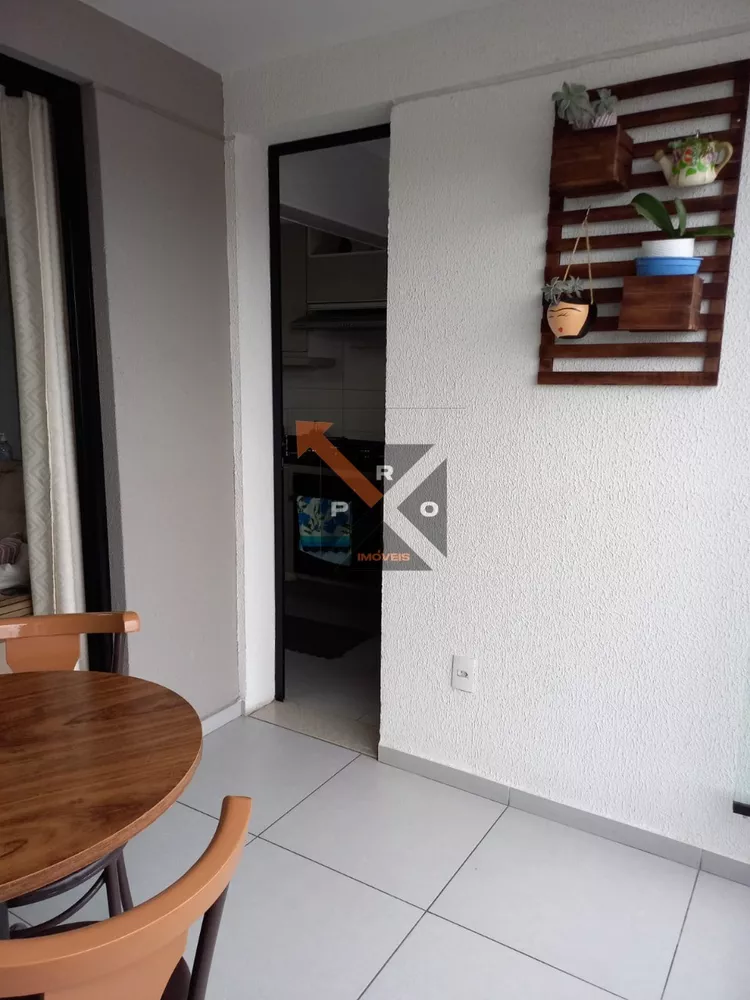 Apartamento à venda com 2 quartos, 60m² - Foto 7