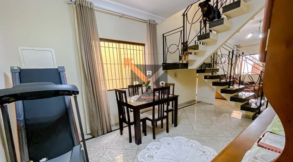 Casa, 4 quartos, 200 m² - Foto 2