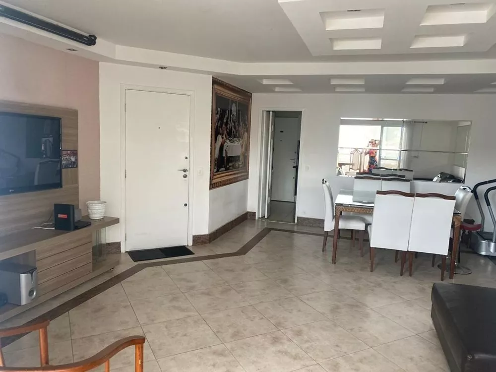 Apartamento à venda com 4 quartos, 136m² - Foto 2