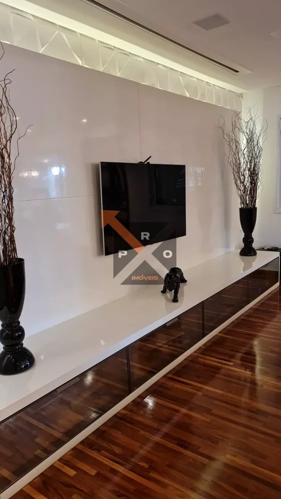 Apartamento à venda com 4 quartos, 220m² - Foto 7