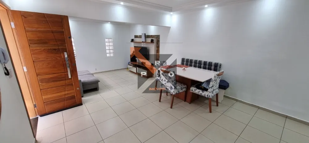Casa, 3 quartos, 230 m² - Foto 2