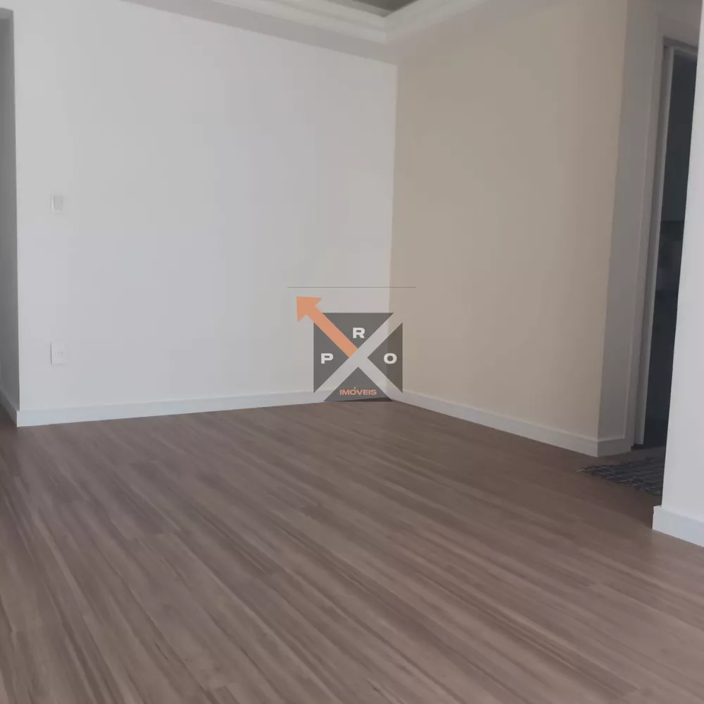 Apartamento à venda com 3 quartos, 86m² - Foto 2