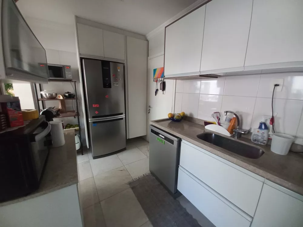 Apartamento à venda com 3 quartos, 100m² - Foto 3