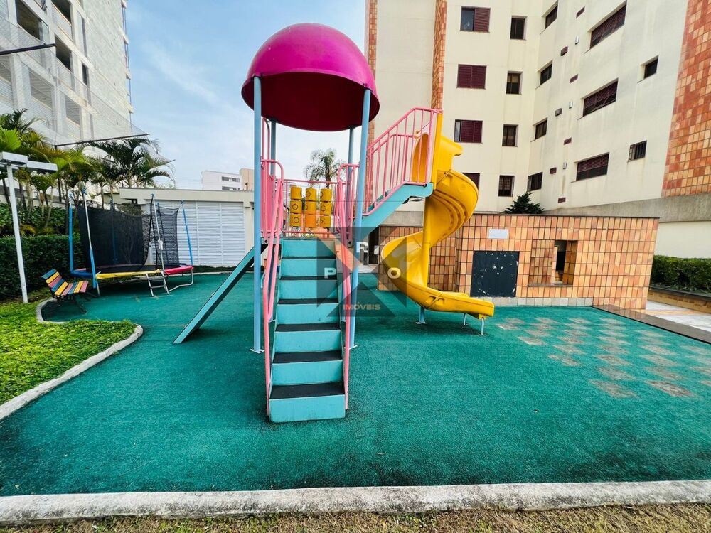 Apartamento à venda com 4 quartos, 145m² - Foto 13
