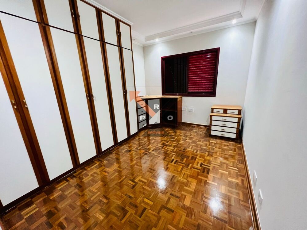 Apartamento à venda com 4 quartos, 145m² - Foto 2