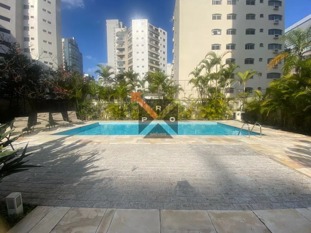 Apartamento à venda com 3 quartos, 190m² - Foto 6