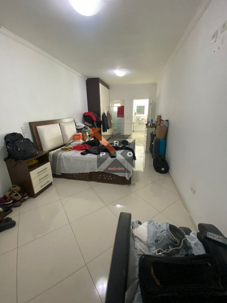 Casa à venda com 4 quartos, 220m² - Foto 4
