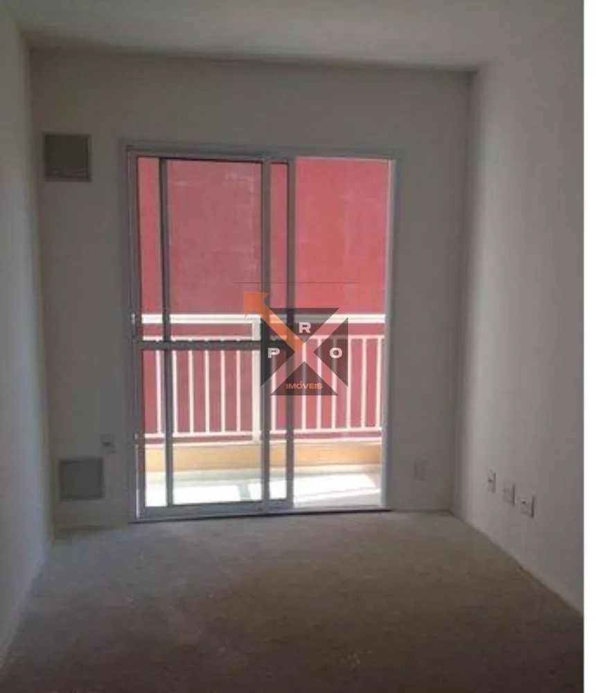 Apartamento à venda com 1 quarto, 32m² - Foto 2