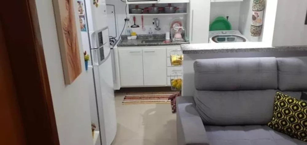 Apartamento à venda com 2 quartos, 42m² - Foto 3