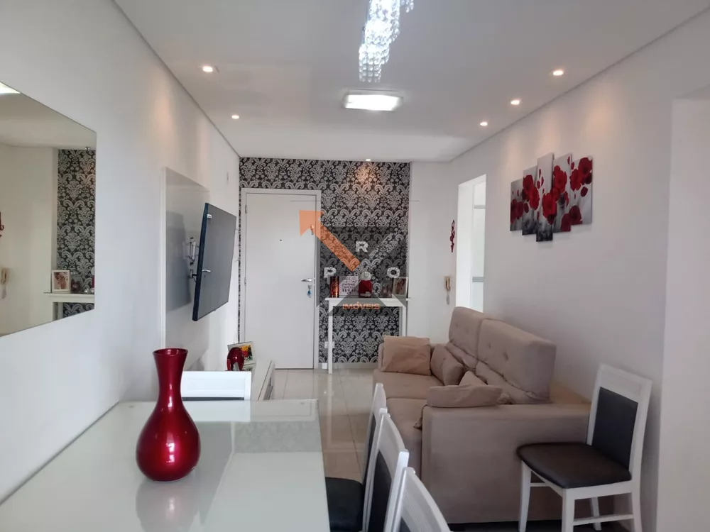 Apartamento à venda com 2 quartos, 60m² - Foto 1